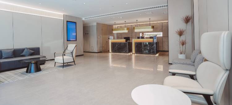 如家云上四季酒店(锦州上海路第十八中学店)图片