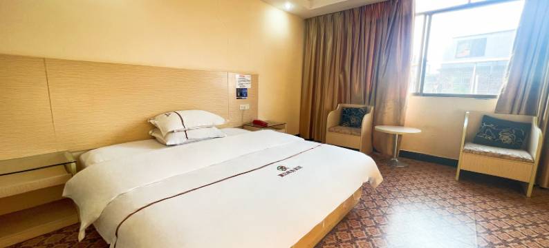 夏日商务宾馆(广西医科大附属二院广西国际商务职业技术学院店)图片