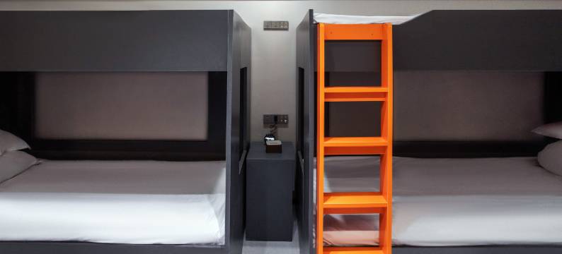 超凡电竞酒店(阜阳颍州区吾悦广场店)图片