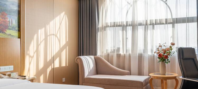 维也纳酒店(上海野生动物园下沙地铁站店)图片