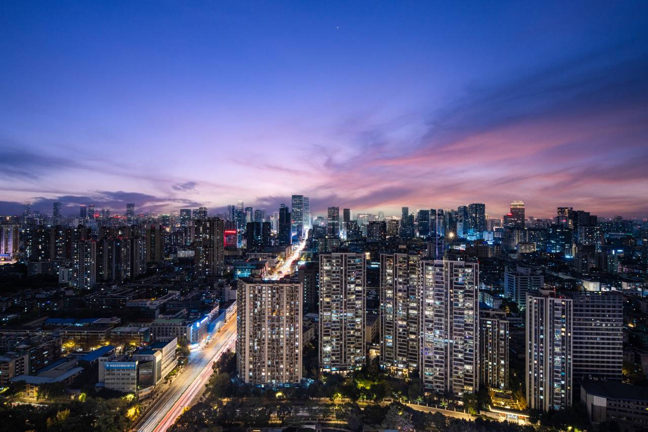 艾特摩高电竞酒店(成都339天府熊猫塔红星桥地铁站店)图片