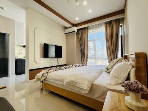 暖暖民宿(伊宁融合官邸店)