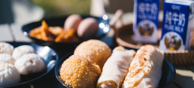 花筑·特克斯半坡民宿(特克斯八卦城店)图片