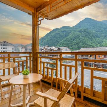 神农架依山小楼民宿(大九湖坪阡古镇店)图片