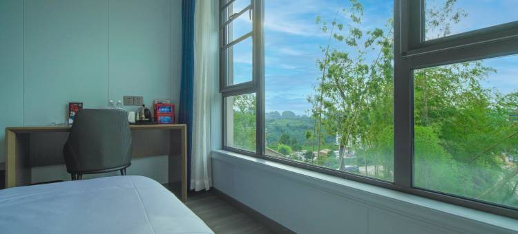 赏雾佳居民宿(新昌下岩贝店)图片