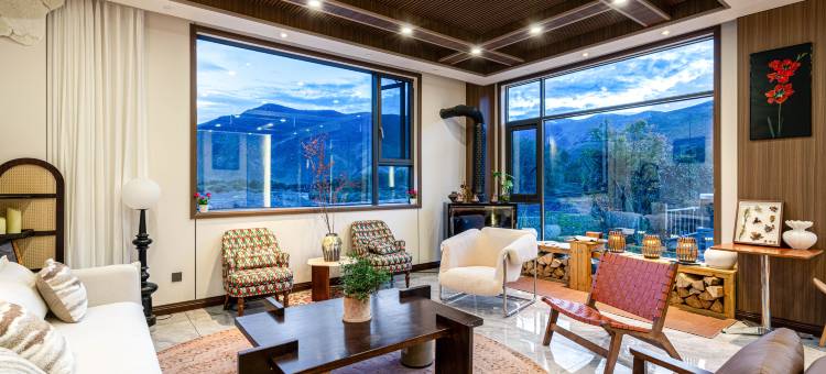 康定市新都桥隐沫度假酒店图片