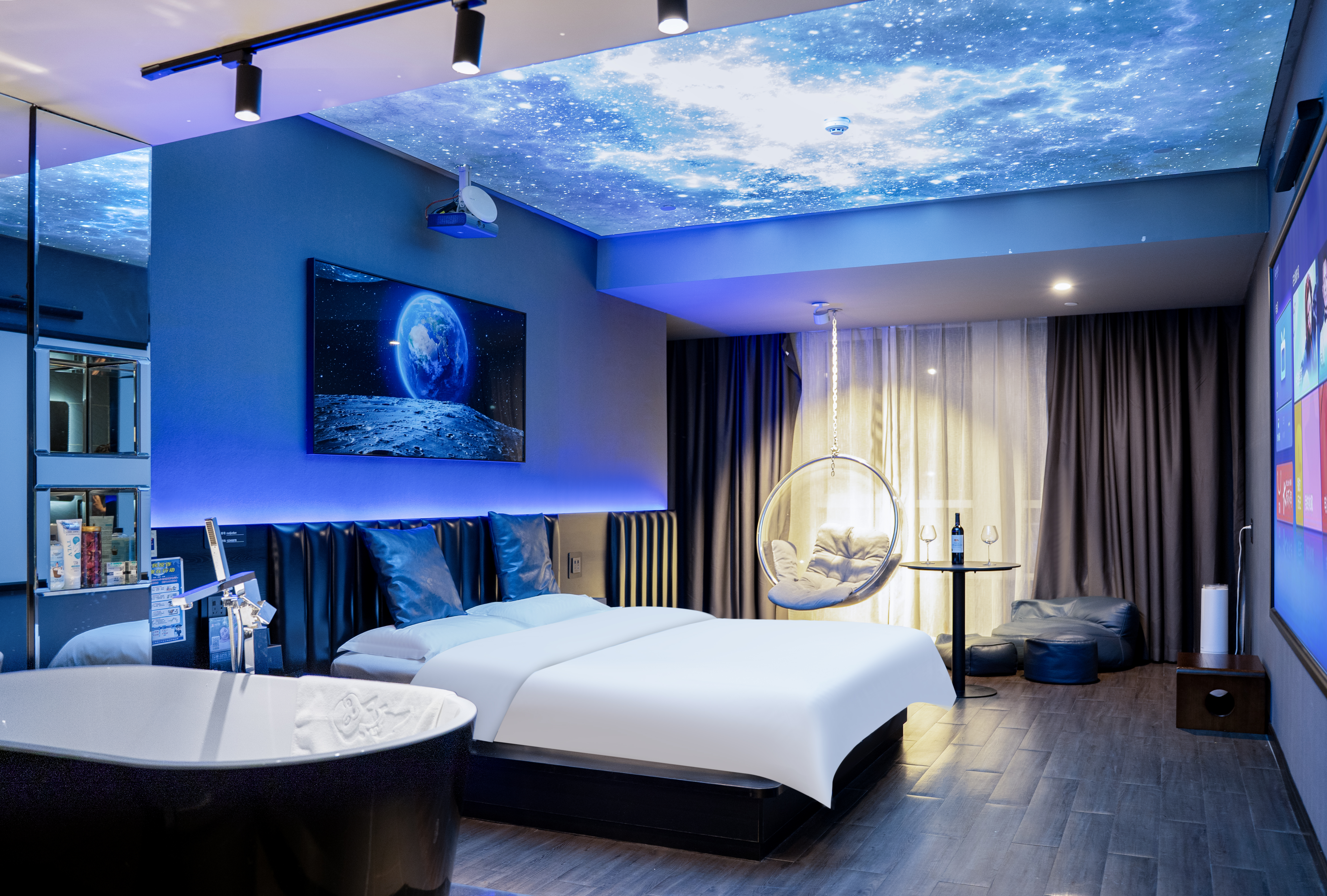 Ruxi Film Hotel(East of Hangzhou Railway Station) Over view