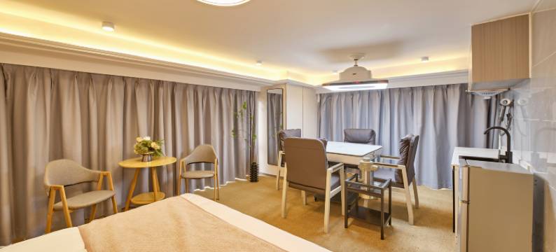 汐岸民宿(南京城北万象汇万寿地铁站店)图片