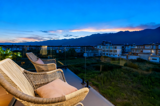 小陈家·Lakeside·环洱度假美宿(大理洱海S湾生态廊道店)图片