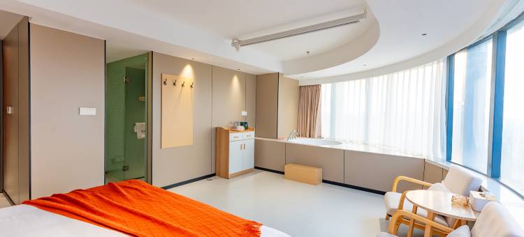 观澜湖景民宿(马鞍山金鹰国际购物中心店)图片