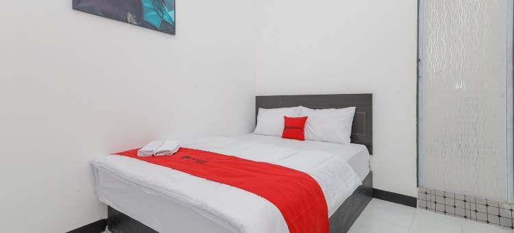 RedDoorz near Mayapada Hospital Surabaya图片