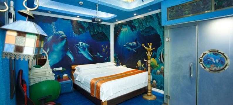 春天里电竞主题房(珠海华发商都店)图片