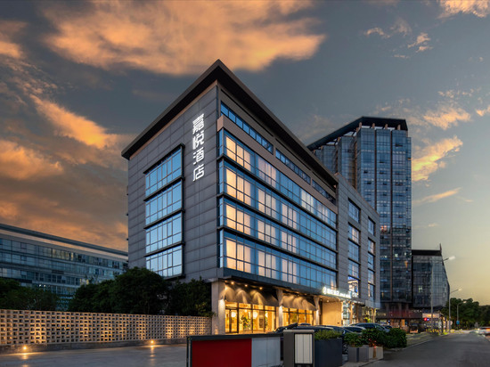 嘉悦酒店(柯桥银泰百货中国轻纺城地铁站店)