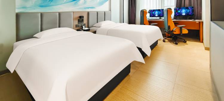 本色电竞民宿(仙桃新天地国际大广场客运站店)图片