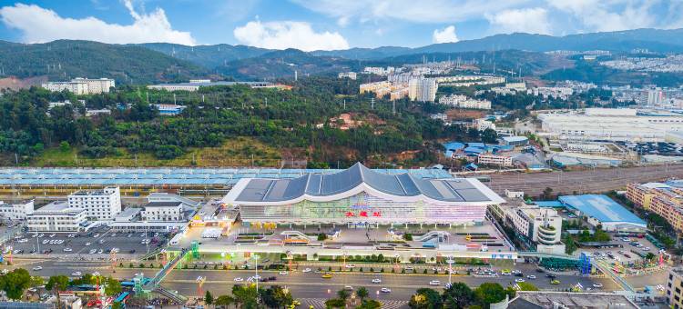 天润智享酒店(大理高铁站洱海公园店)图片