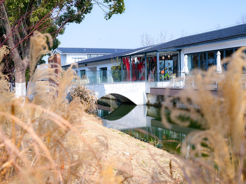 青野·东南酒店