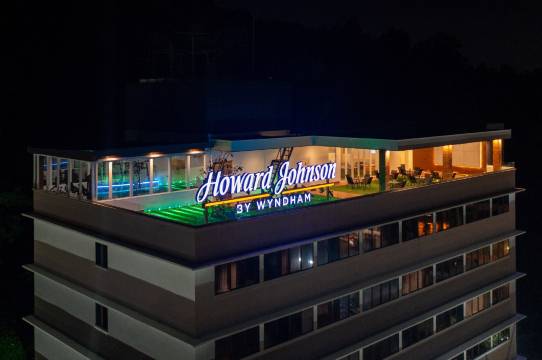 亚庇市中心豪生酒店(原名亚庇香格里拉酒店)(Howard Johnson by Wyndham Kota Kinabalu City Centre (formerly Hotel Shangri-La Kota Kinabalu))