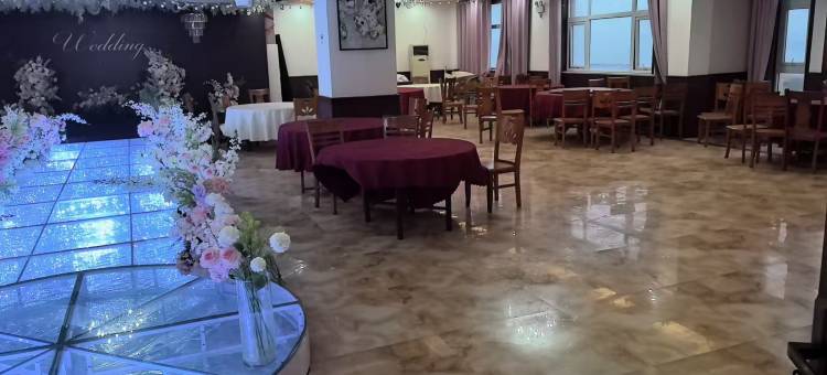 阿尔泰酒店(老城镇店)图片