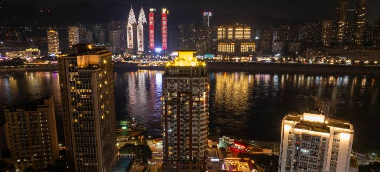 鑫呈民宿(重庆解放碑步行街洪崖洞店)图片