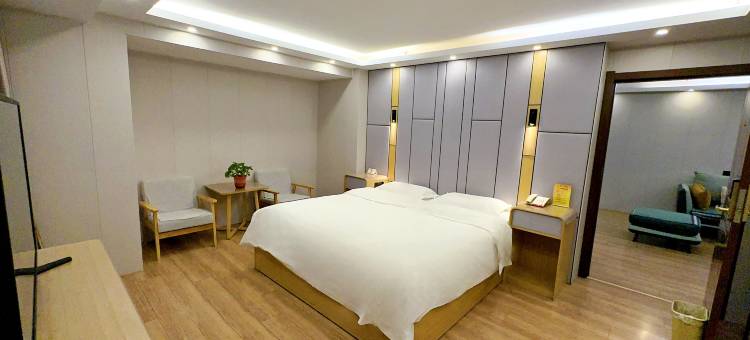 速8酒店(通辽火车站建国路店)图片