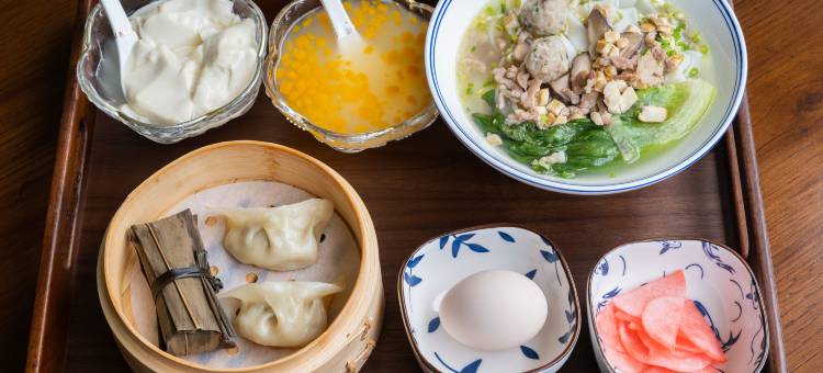 在野·轻奢VI LLA设计师美宿(镇远古城祝圣桥店)图片