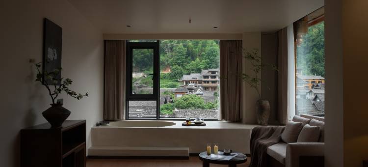 半山听雨观景美宿(肇兴侗寨店)图片