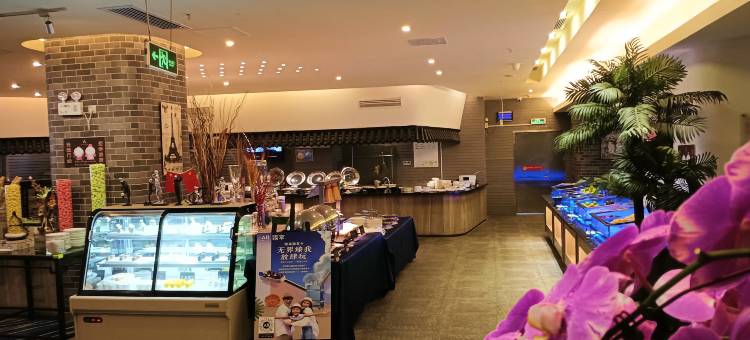 深圳万德诺富特酒店(福田科学馆地铁站店)图片