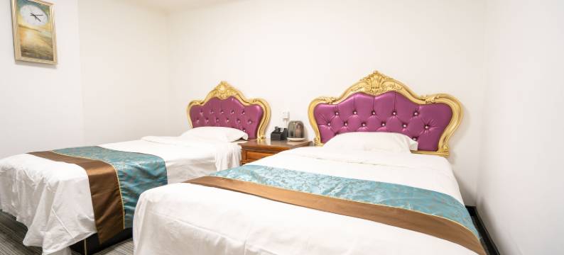 前程宾馆(青岛台东步行街店)图片