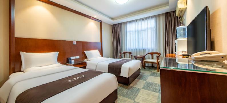 西安双建酒店(唐都医院纺织城地铁站店)图片