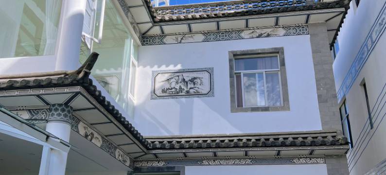 拾壹月民宿(大理洱海才村店)图片