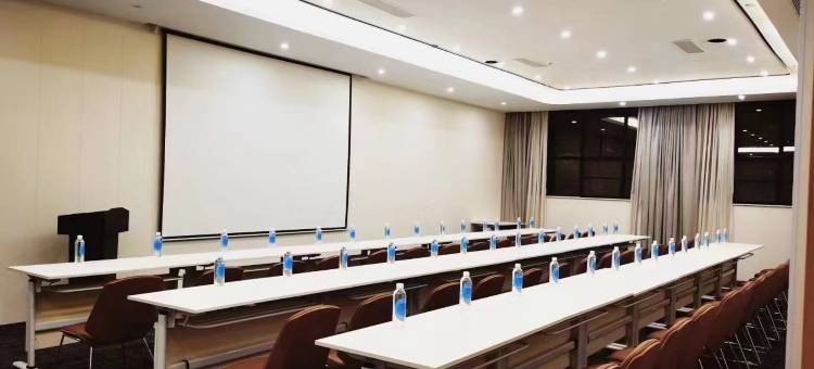 扬州东站李宁体育公园亚朵X酒店图片