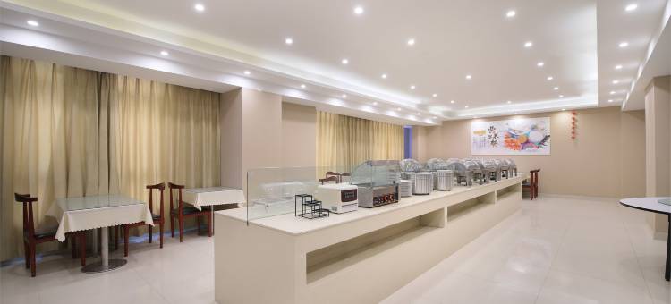 艺龙安云酒店(泰兴碧云广场店)图片