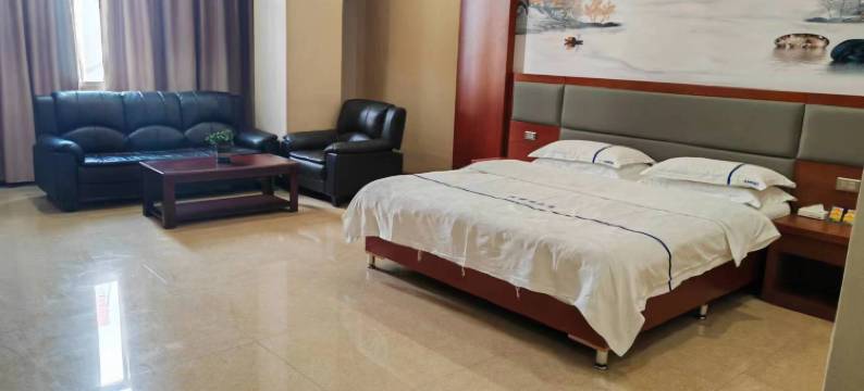 瑞丽客尊精品酒店图片