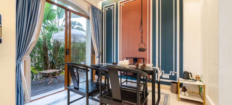 东山海蓝蓝温泉泳池度假别墅图片