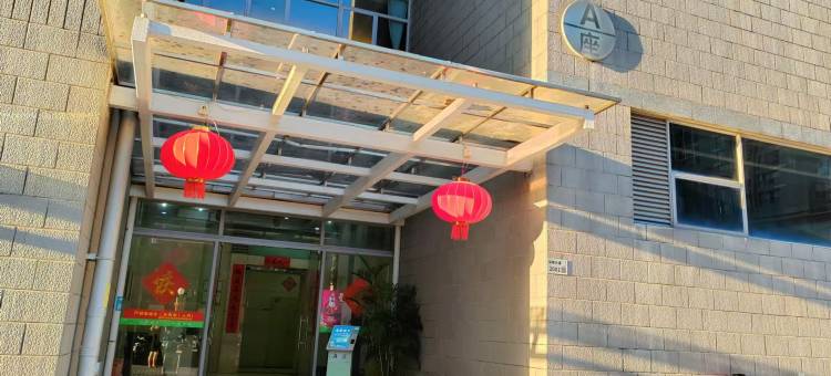 深圳百香苑女子青年旅舍(福田岗厦北地铁站店)图片