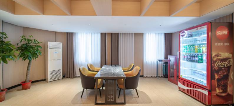 爱朵酒店(二七路轻轨站店)图片