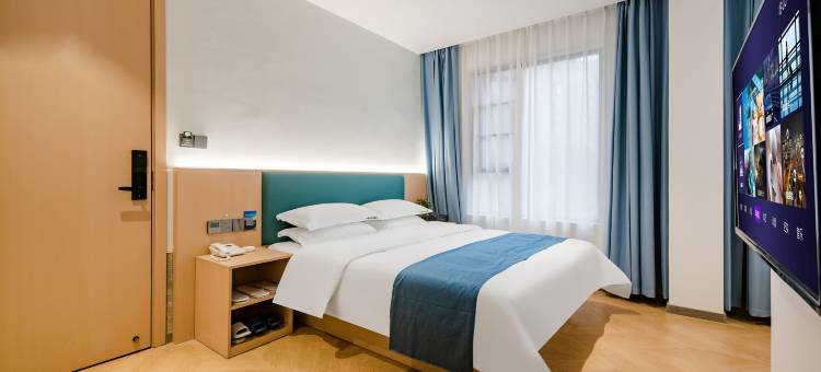 四季华悦精品酒店(洛阳火车站丹尼斯大卫天地店)图片