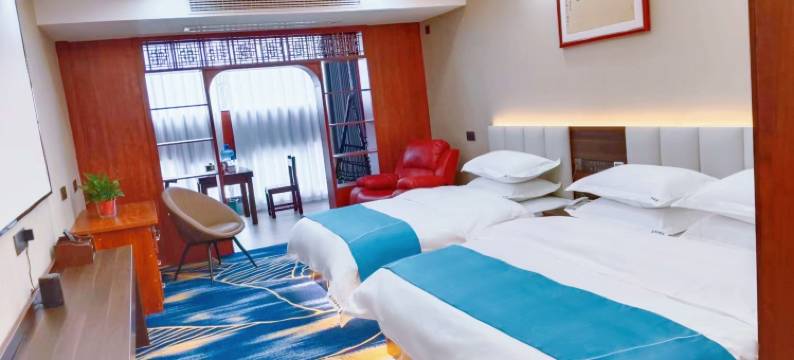 西峡蓝云商务酒店(南阳职业学院店)图片