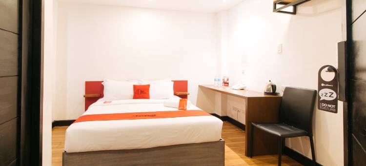RedDoorz Plus at MM Hotel Las Pinas图片