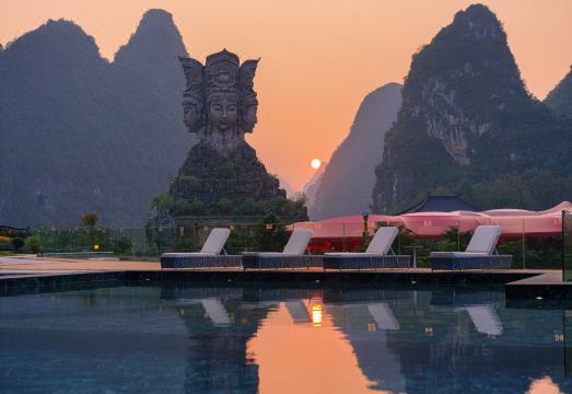 途易蓝?相和里度假酒店（阳朔遇龙河生态公园千古情景区店）外景图