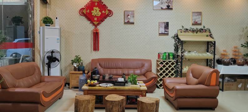 黄姚古镇缤纷假日酒店图片