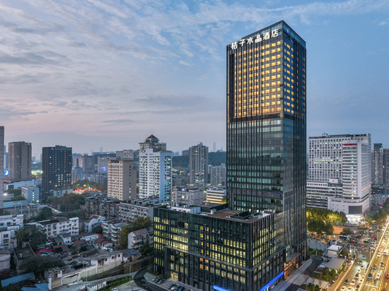 武汉大学街道口桔子水晶酒店