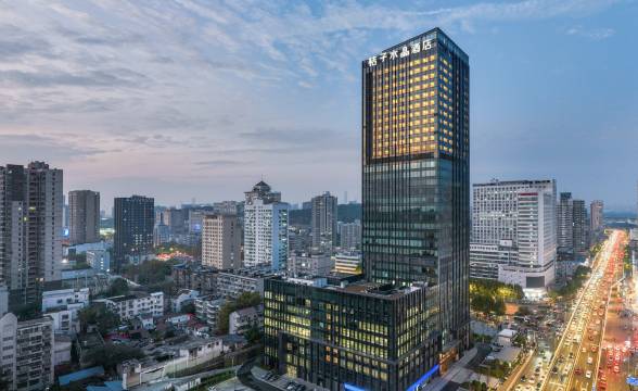 武汉大学街道口桔子水晶酒店