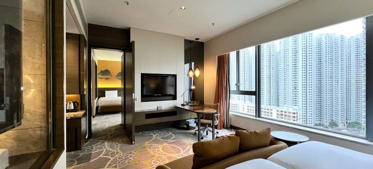 香港九龙东皇冠假日酒店图片