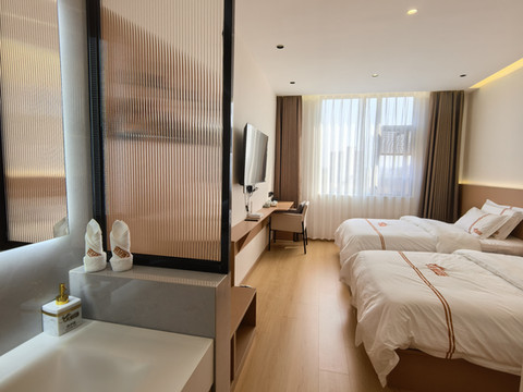 东至龙苑商务宾馆