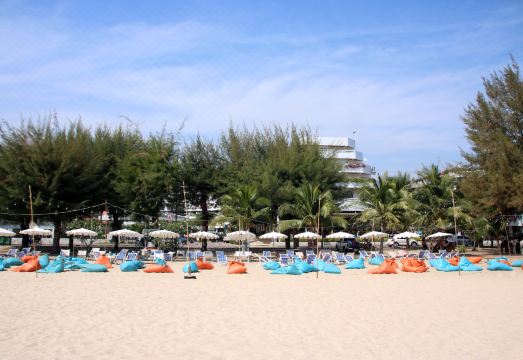 The Cha Am Methavalai Hotel Hotel Overview