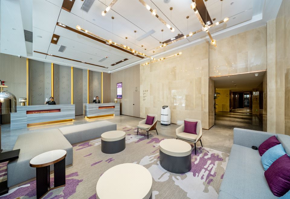 Lavande Hotel (Zhaotong Zhenxiong Hongxing International) Hotel Overview