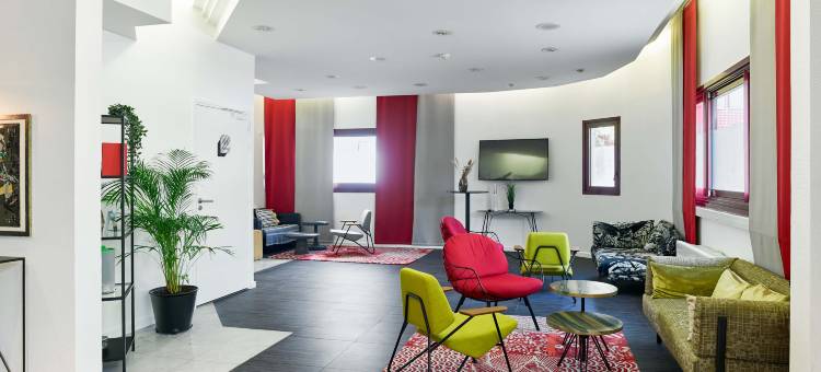 B&B HOTEL圣昆廷-伊韦林中心火车站(B&B Hotel Saint-Quentin-en-Yvelines Centre Gare 4 étoiles)图片