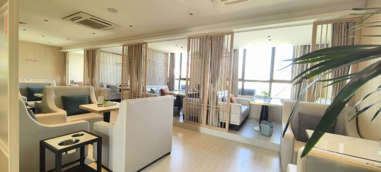 小白酒店(春熙路文殊院店)图片