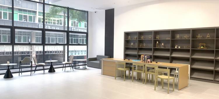 思舍-高端商务青旅(留仙洞地铁站店)图片